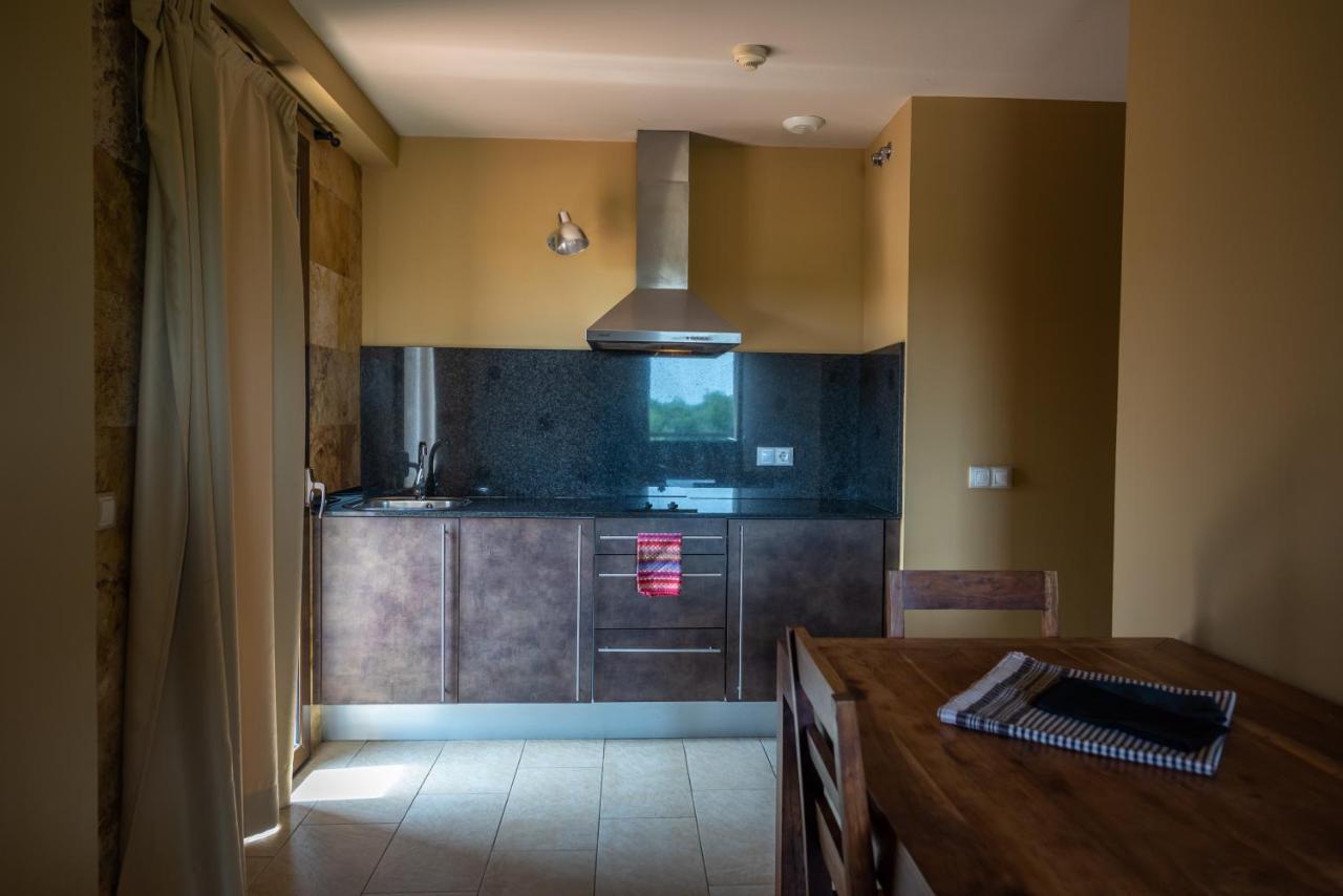 L'Arcada De Fares Apartamento Sant Ferriol Exterior foto